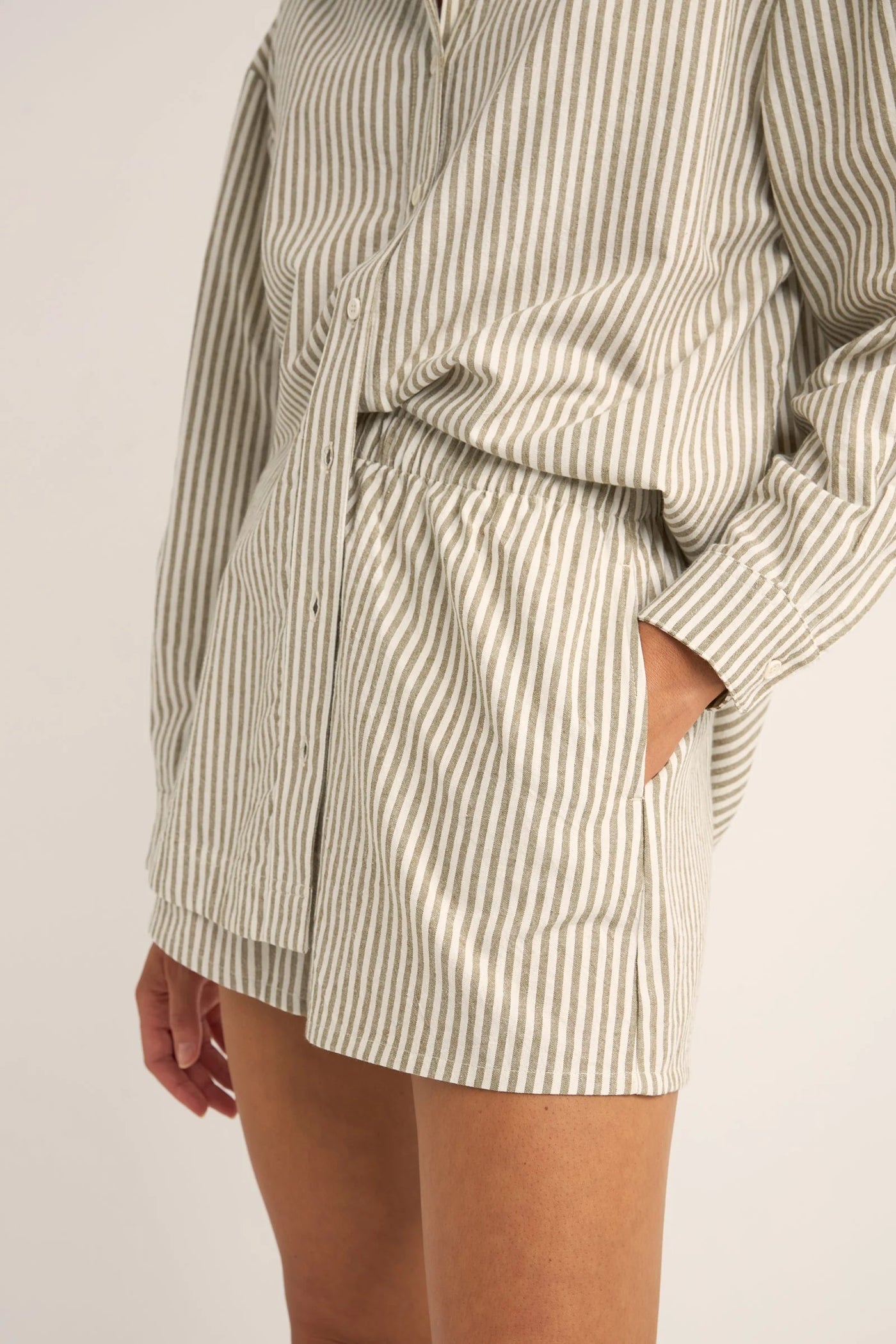 VALLEY STRIPE SHORTS