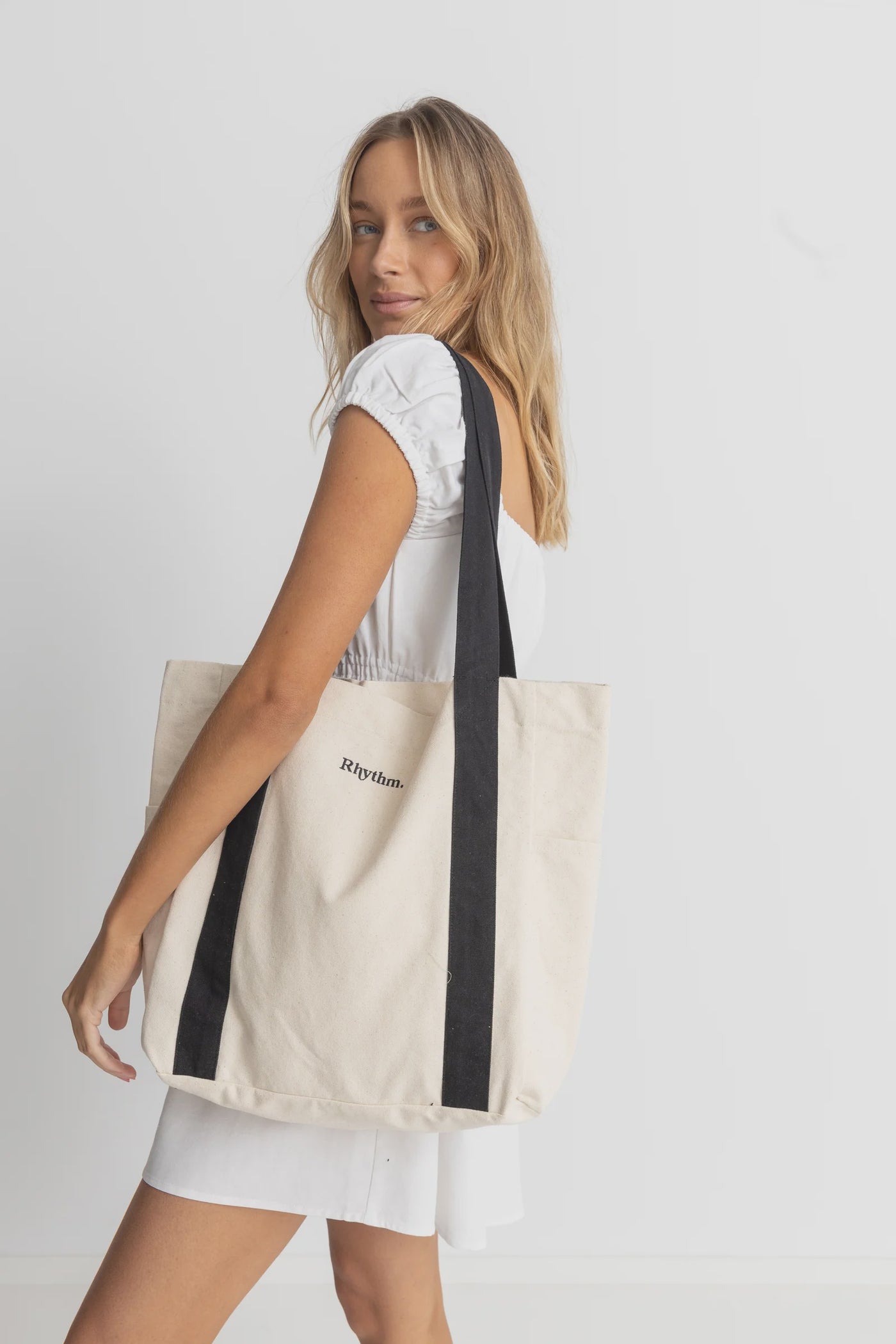 RHYTHM ESSENTIAL TOTE BAG