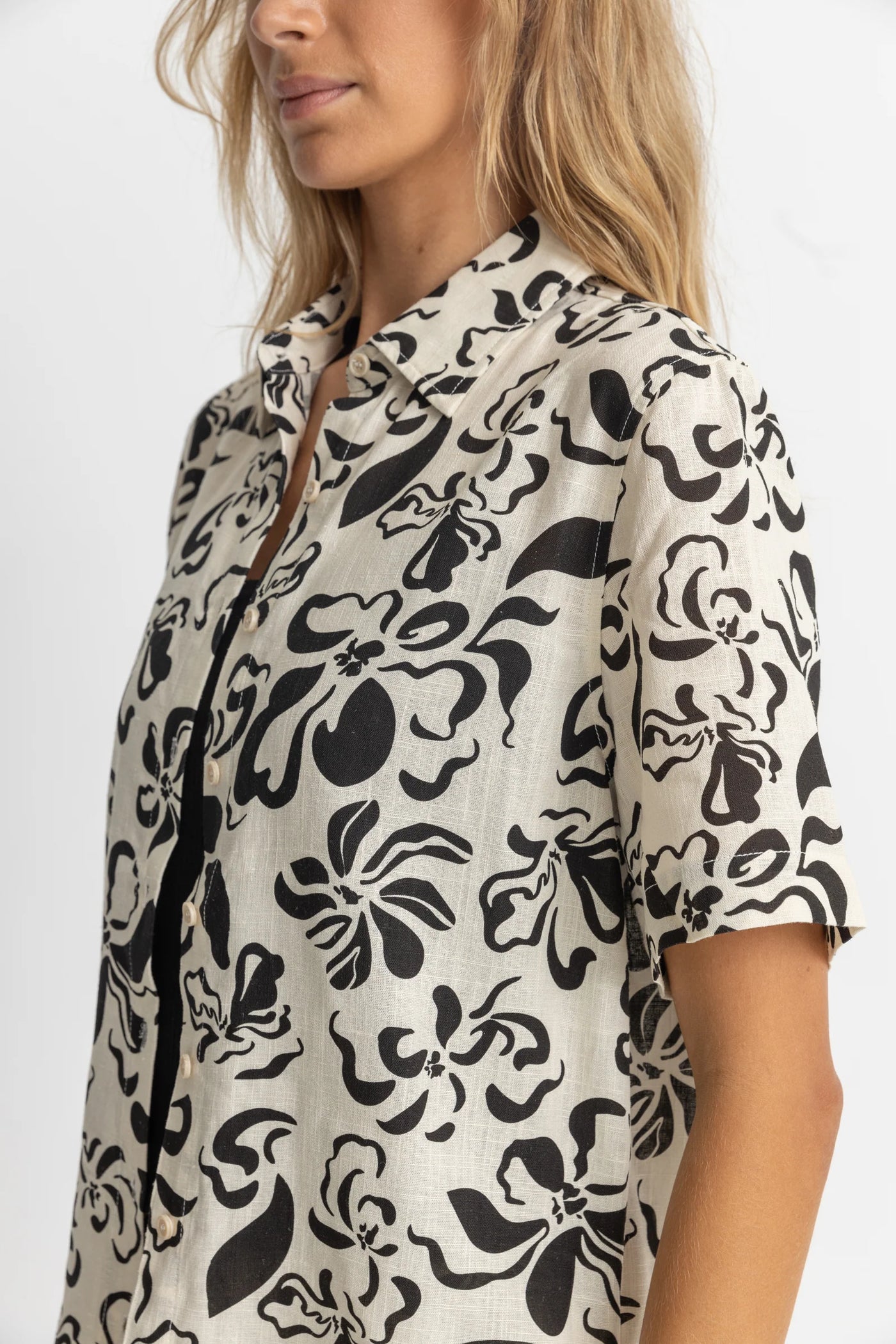 SUNDANCE FLORAL SHORT SLEEVE SHIRT