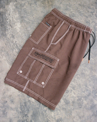 THROW ON BOARDSHORT