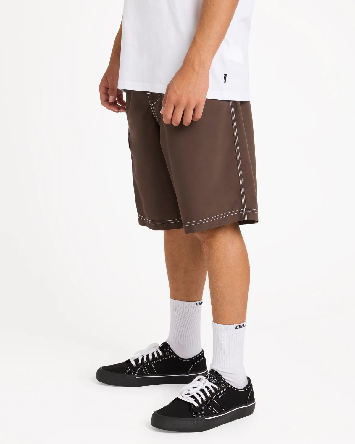 THROW ON BOARDSHORT