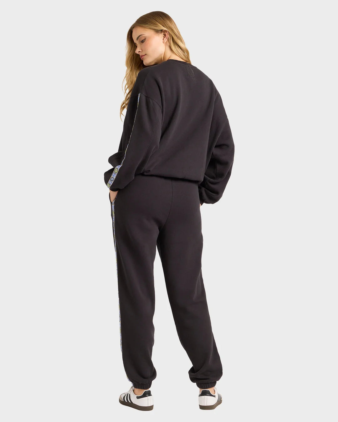 SWIPE RIGHT FLEECE TRACKPANT
