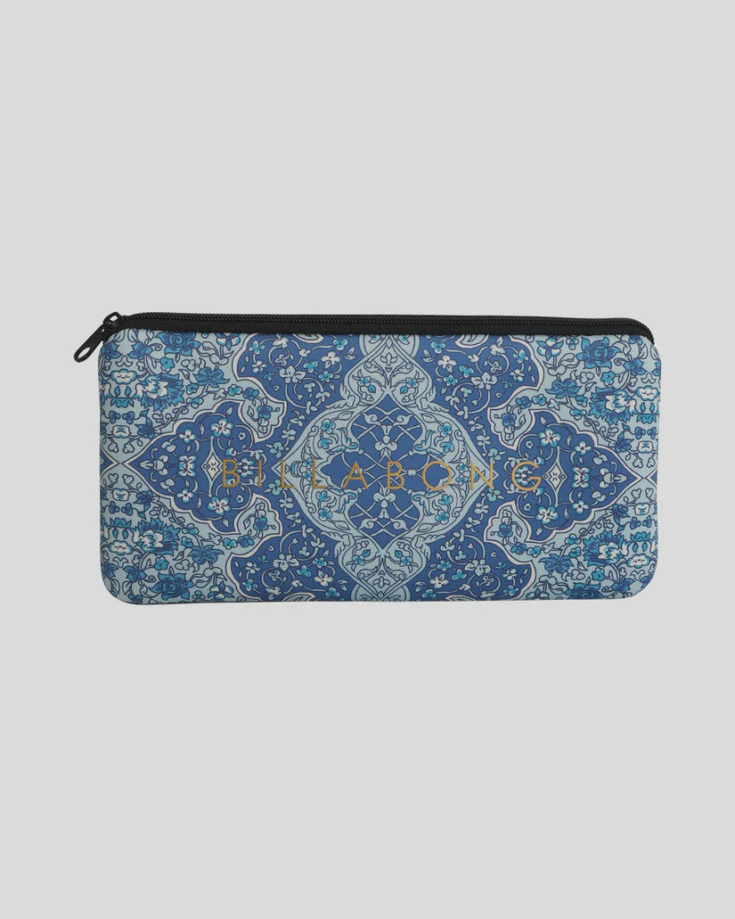 TIKI SMALL PENCIL CASE