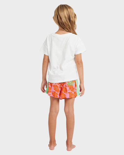 GIRLS FRIENDS IN PLACES TEE