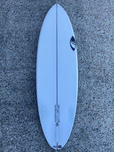 SHARPEYE SYNERGY - 6'6 X 19 3/4 X 2 11/16 @ 35.6L