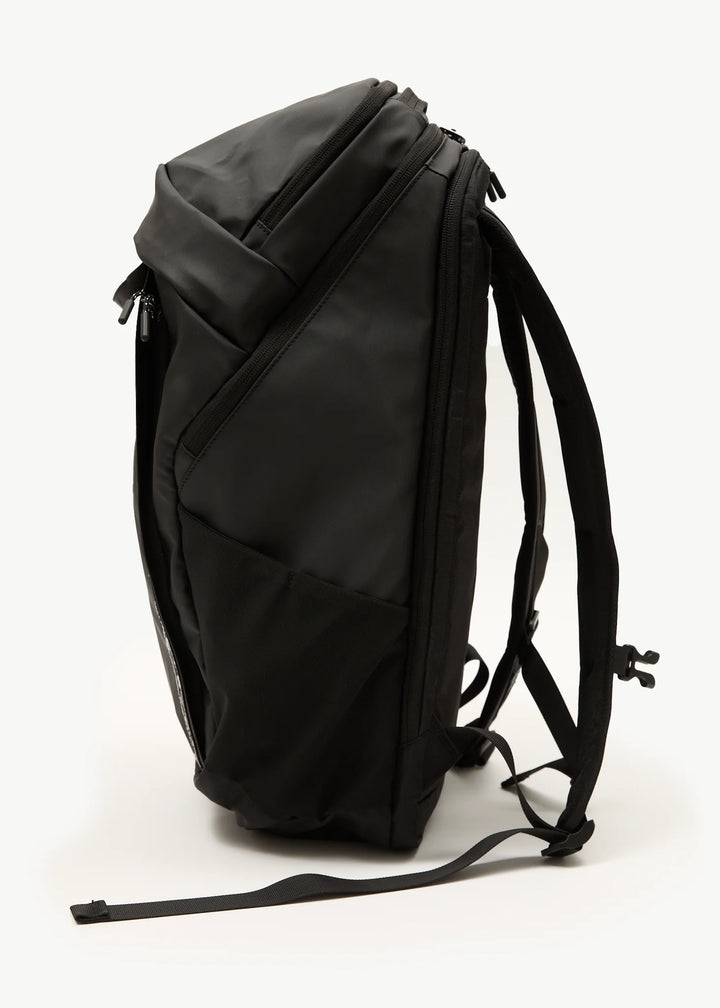 WEEKENDER RECYCLED BACKPACK