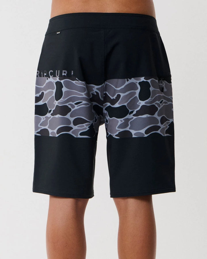 MIRAGE DIVIDED 20" BOARDSHORT