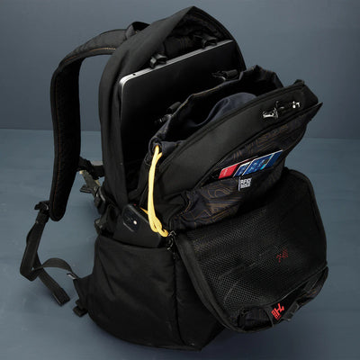 ROAM 25L TRAVEL BACKPACK