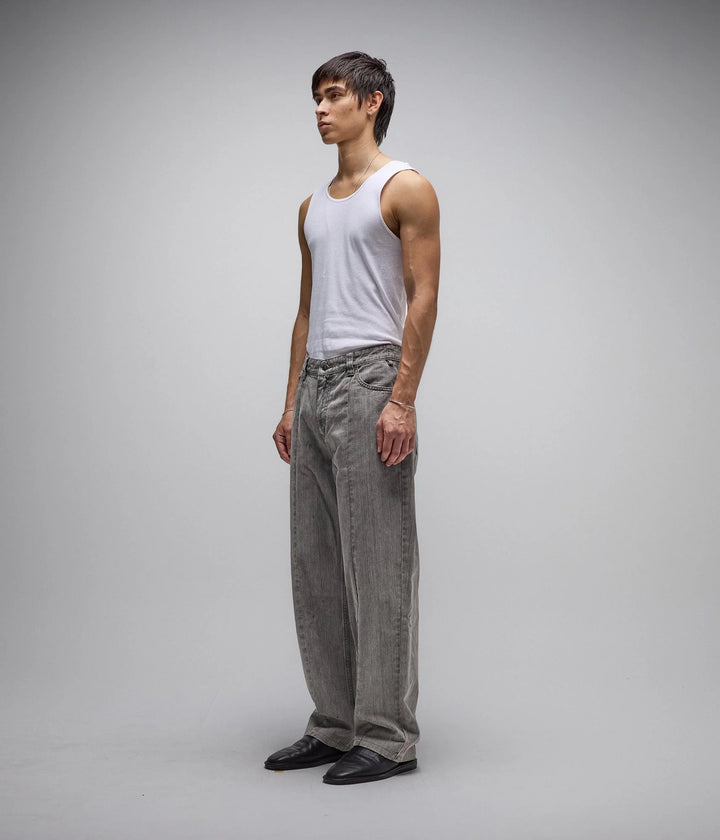 DISTEND SEAM JEAN