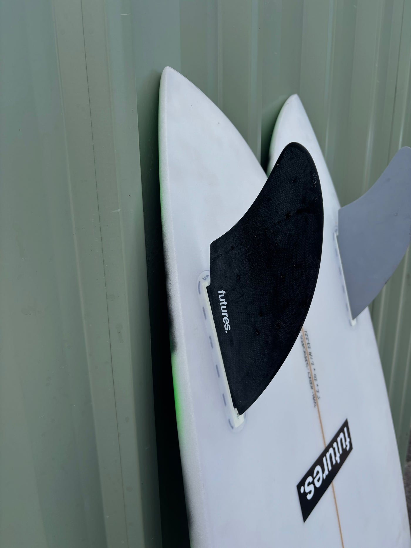 AGENCY TWIN 5'2 X 20 X 2 1/4 @27.2L