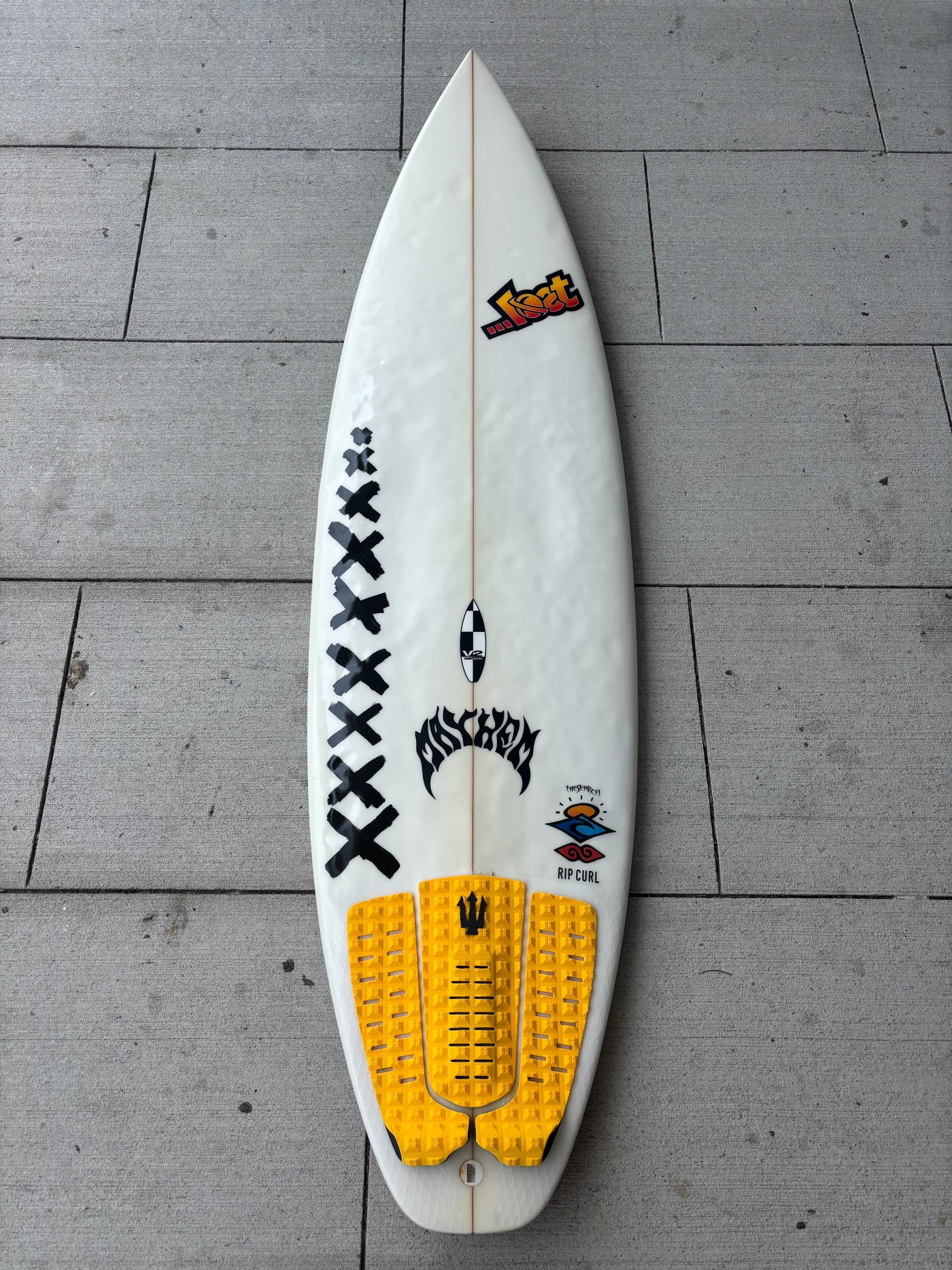 LOST MAYHEM "SHORTBOARD V2" 5'11 X 18.88 X 2.32 @27.33L