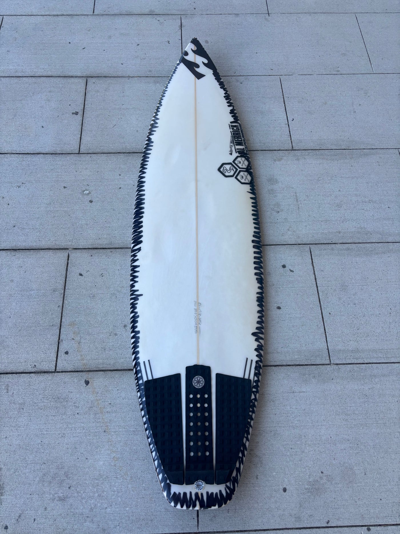 CI AL MERRICK "BLACK/WHITE" 6'0 X 19 1/8 X 2 5/16 @29.2L