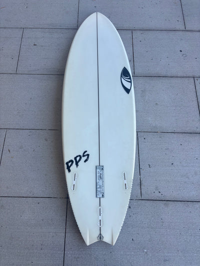 SHARPEYE "HT2.5" 5'11 X 19 1/4 X 2 1/2 @28.6L