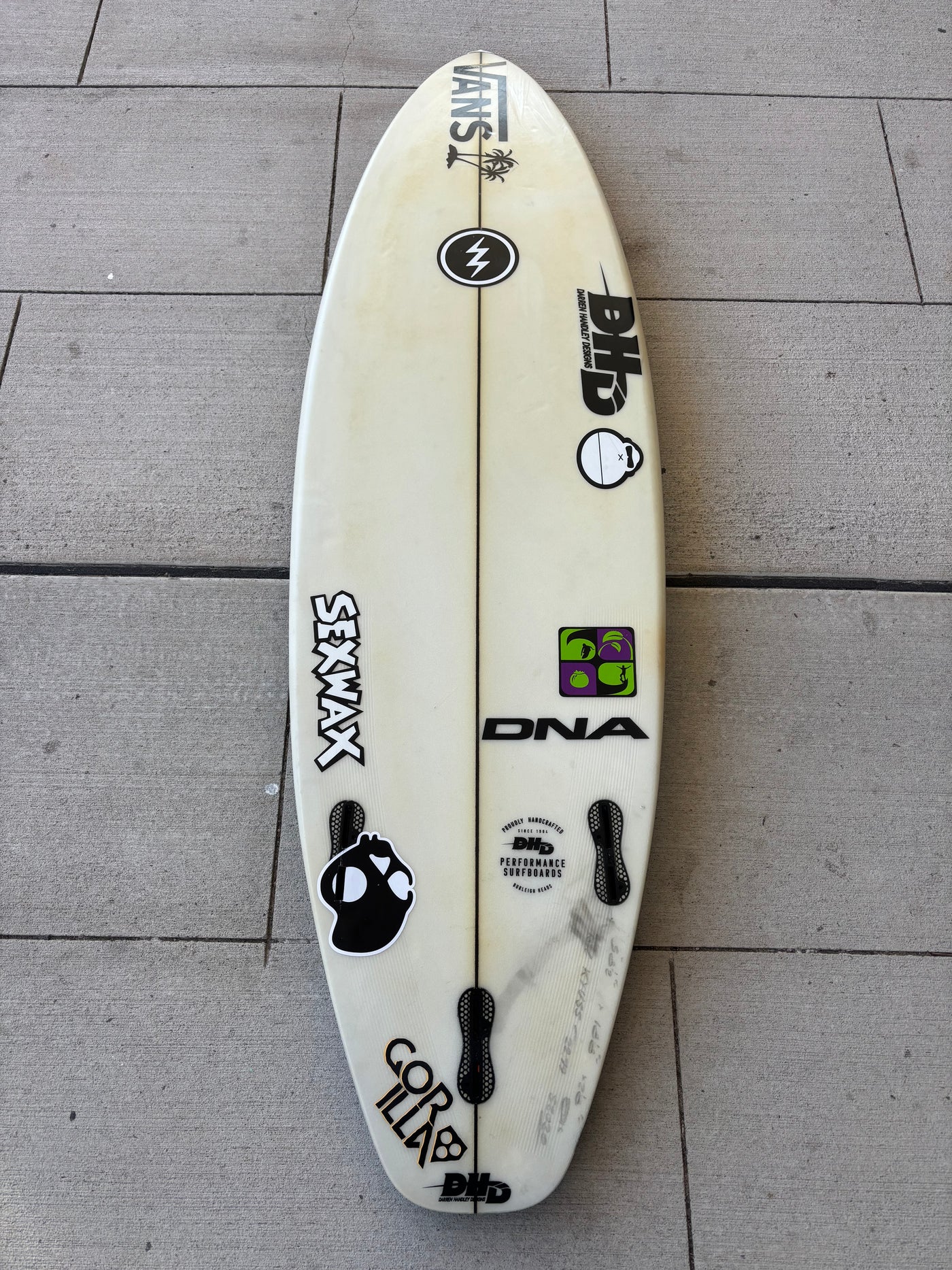 DHD "DNA" 5'8 1/2 X 18 1/8 X 2 1/8 @22.79L