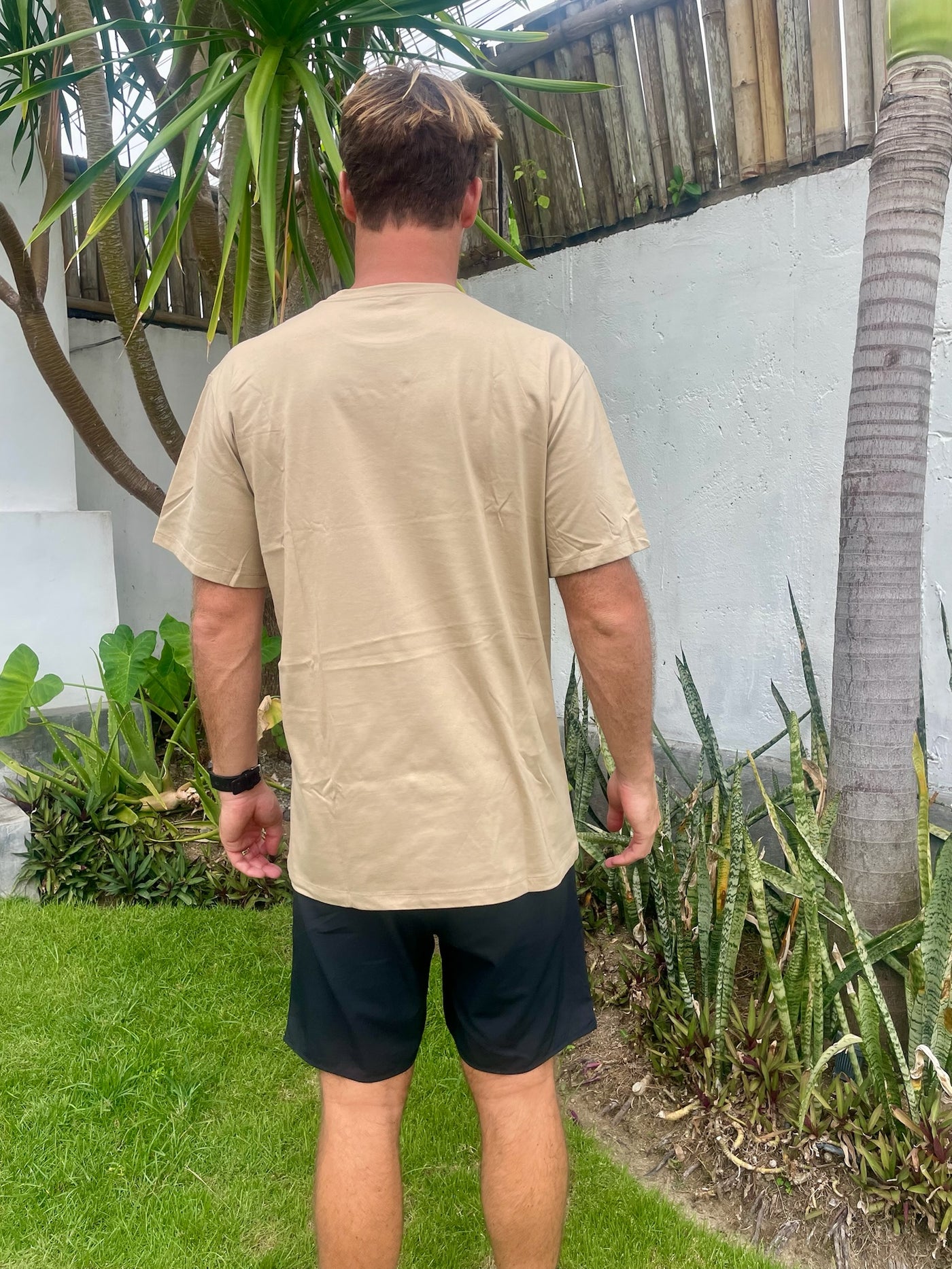 FLOW TEE