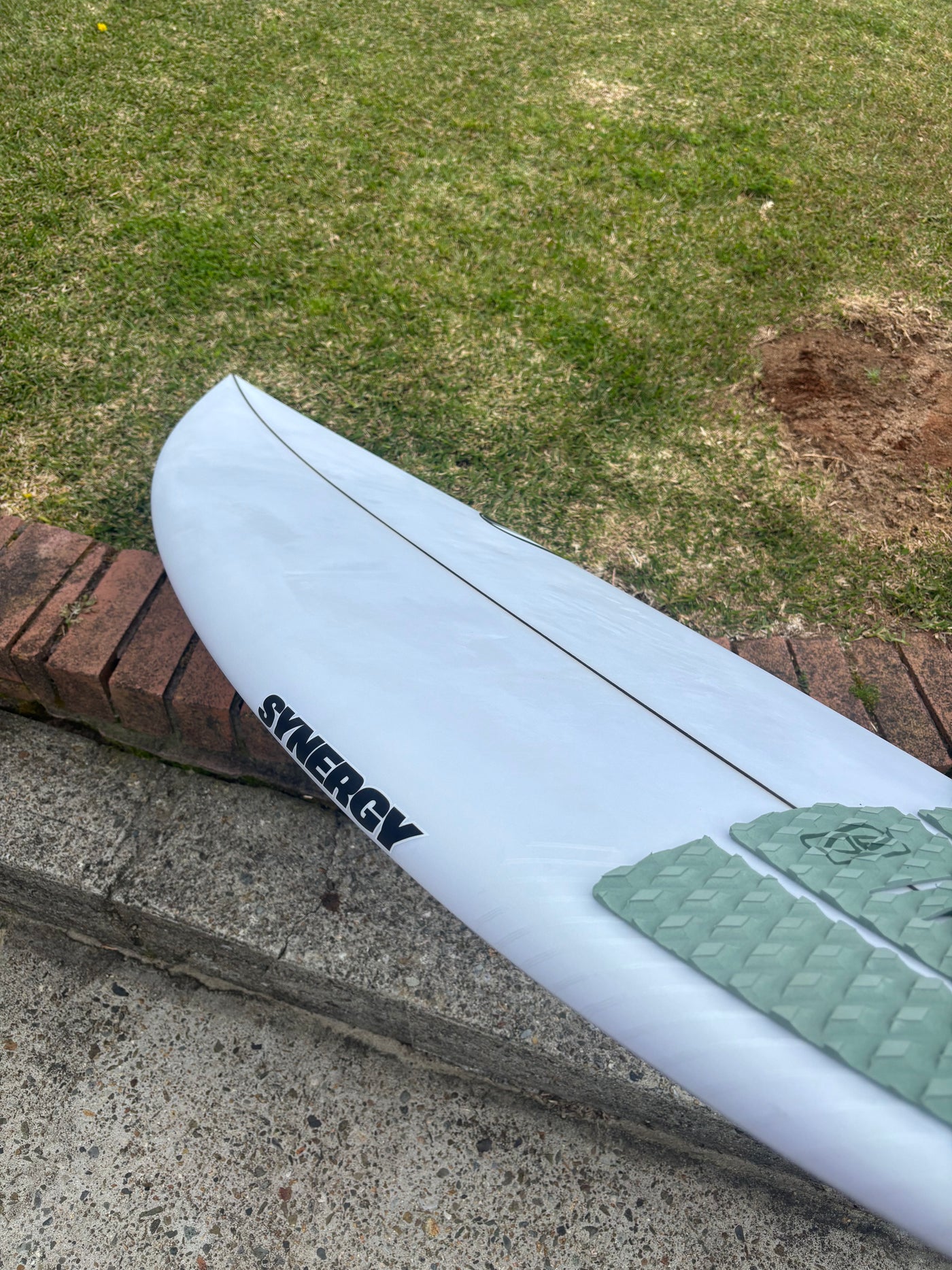 SHARPEYE "SYNERGY" 6'1 X 19 3/8 X 2 1/2 @30.5