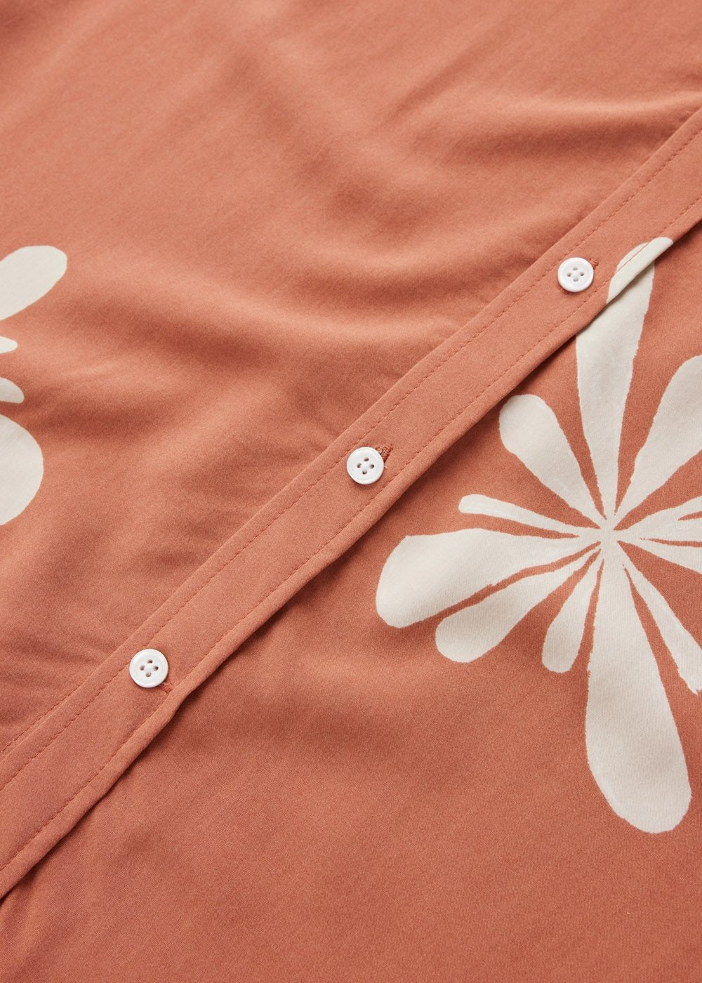 SOLSTICE SHORT SLEEVE SHIRT