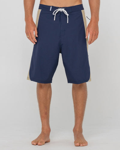POWER-WING FIXED WAIST BOARDSHORT