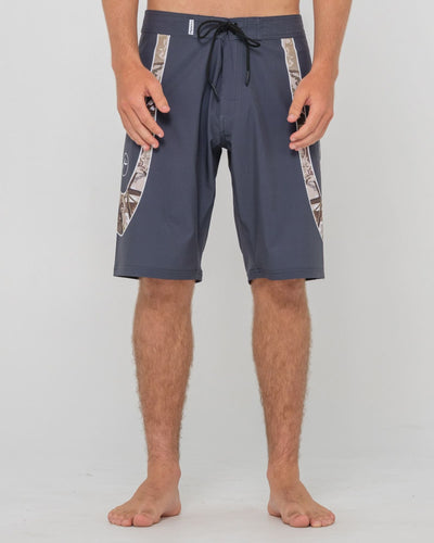 CHARGER FIXED WAIST BOARDSHORT