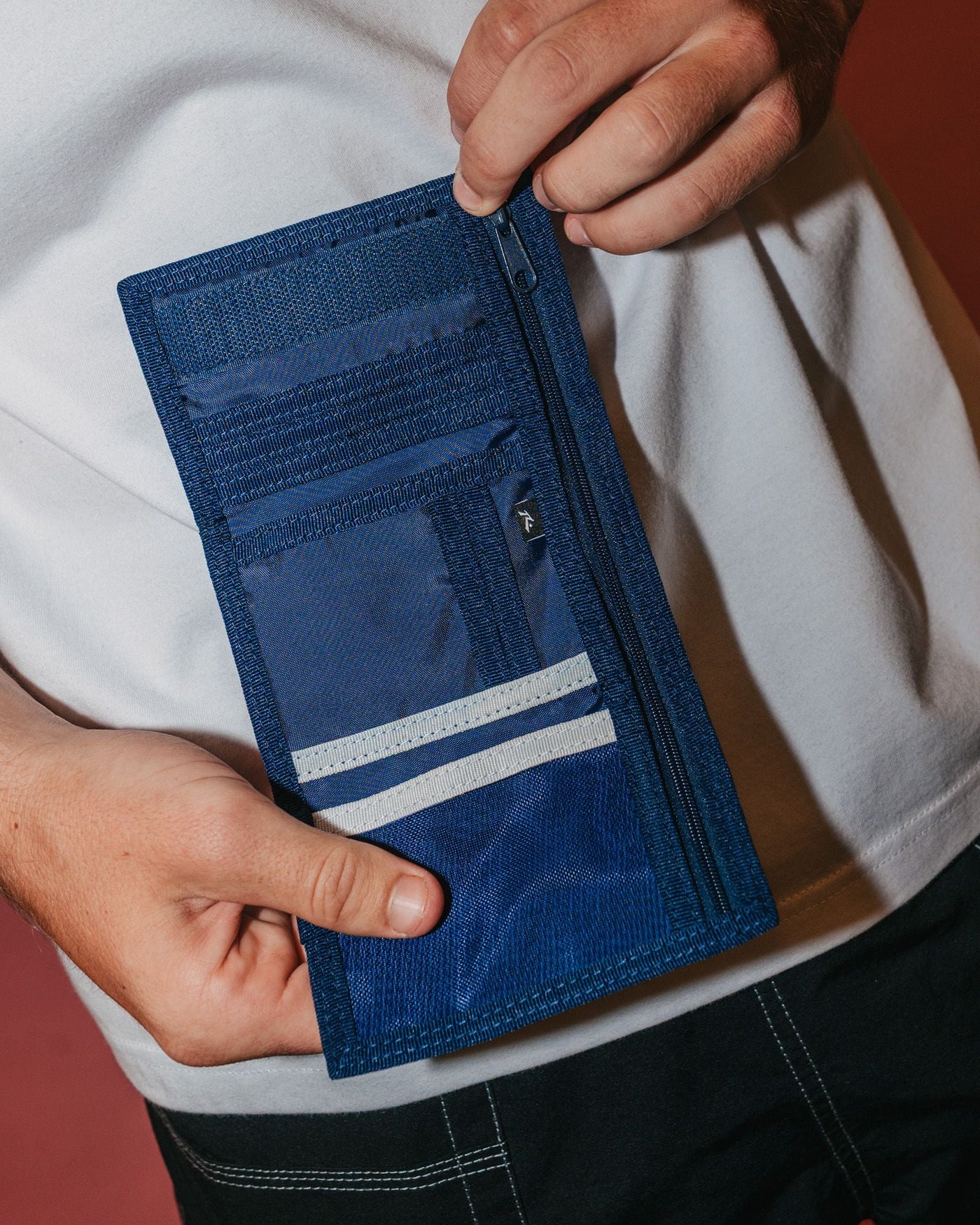 WHITE LINES TRI-FOLD WALLET