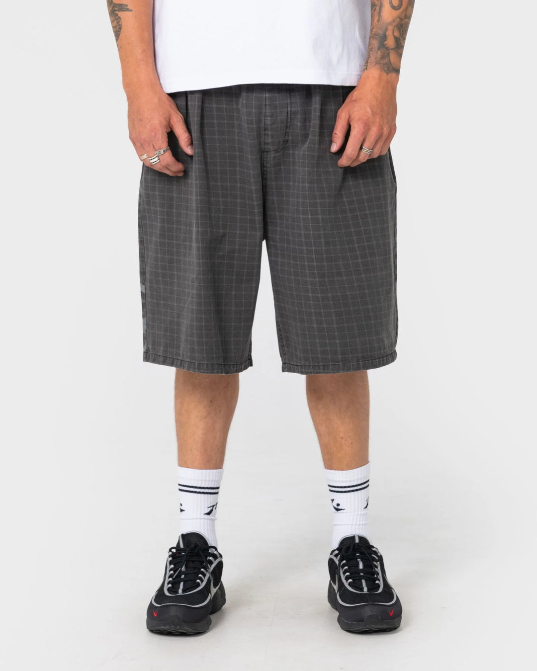 BANSHEE YARD ELASTIC PLEATED SHORT