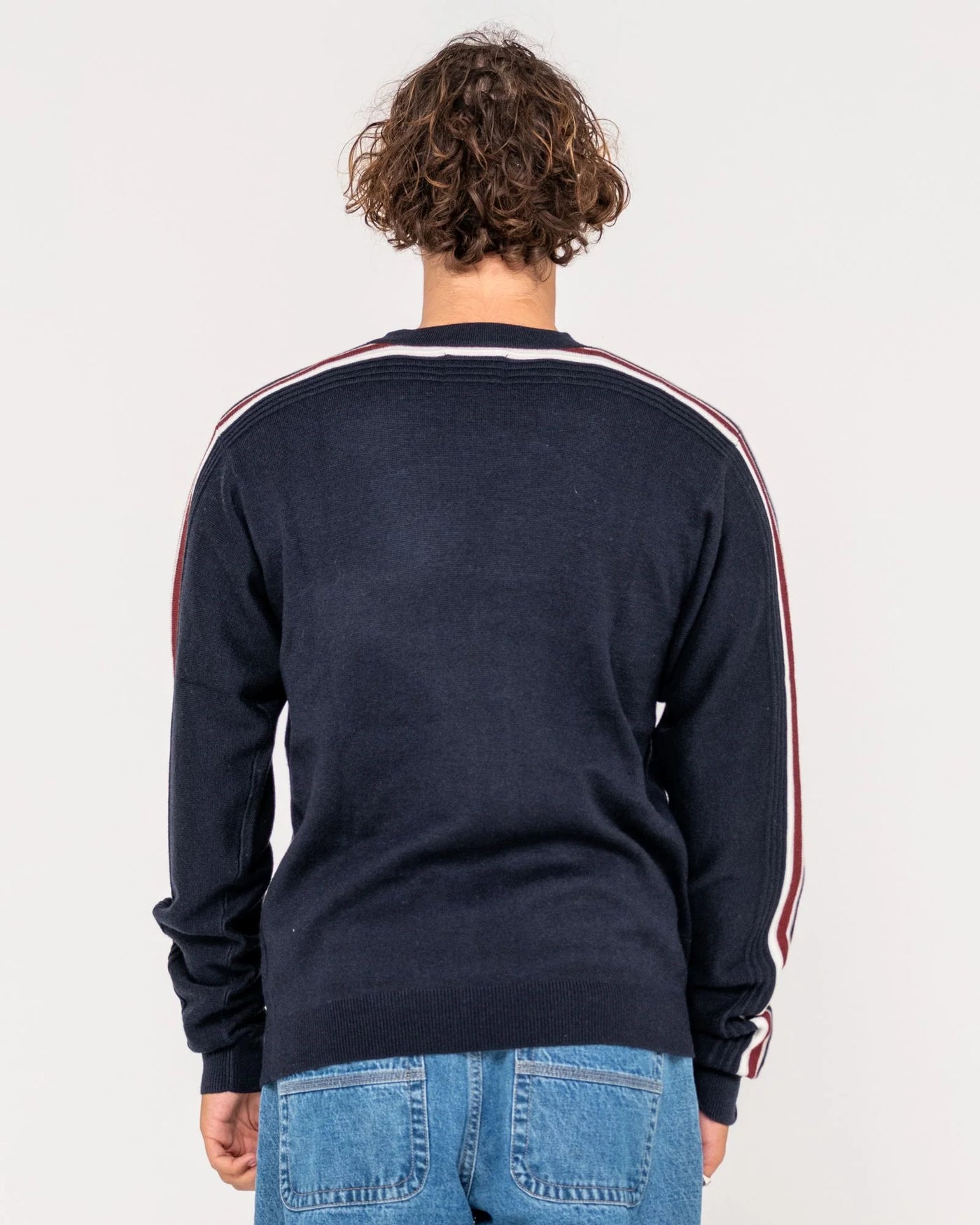 BIG RED CREW NECK SWEATER