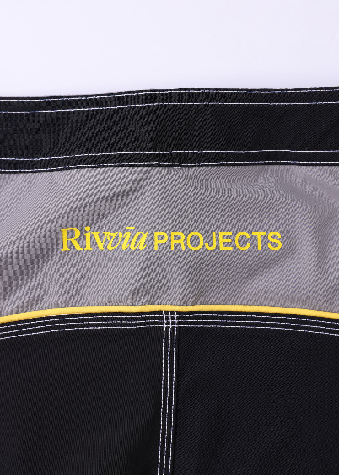 FREQUENCY GRAFF 21" TRUNK
