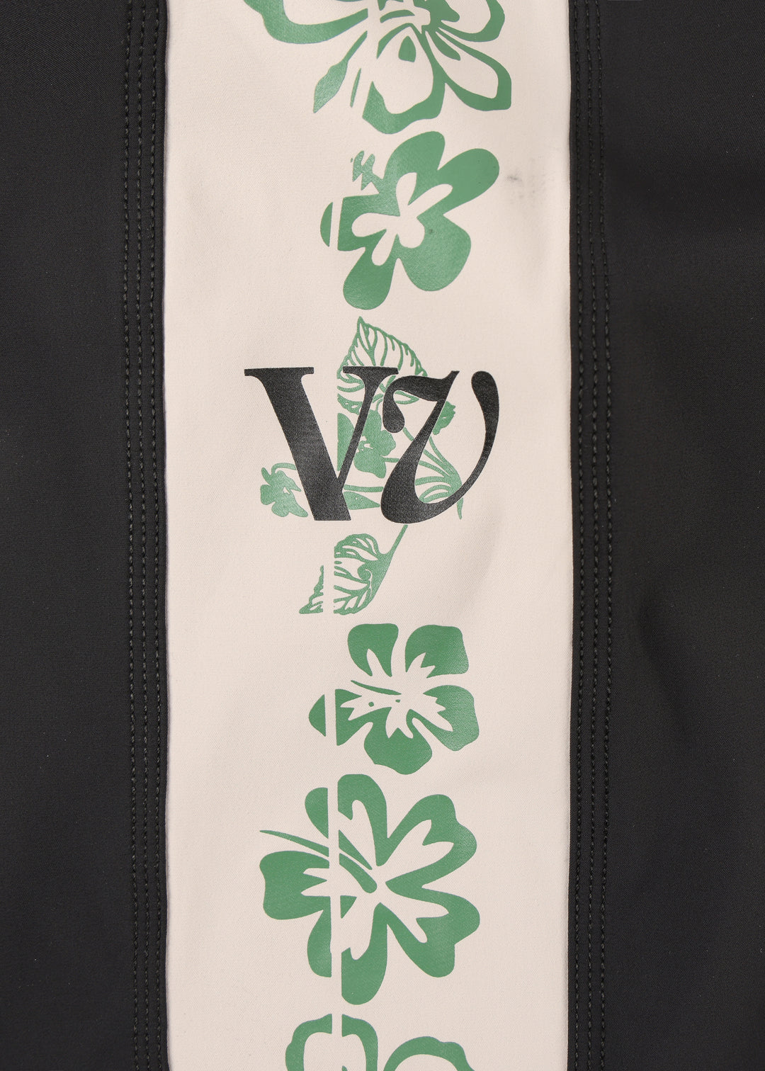 CLASS 18.5" WALLFLOWER TRUNK
