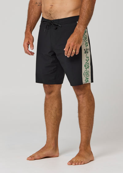 CLASS 18.5" WALLFLOWER TRUNK