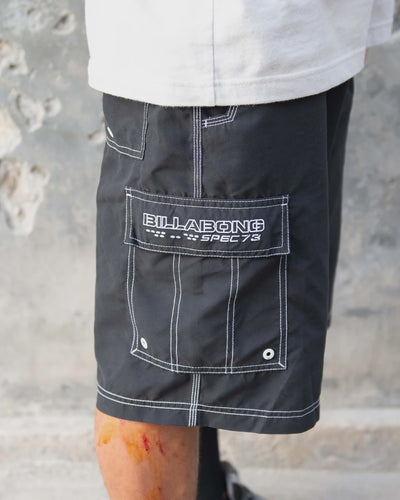 THROW ON BOARDSHORT
