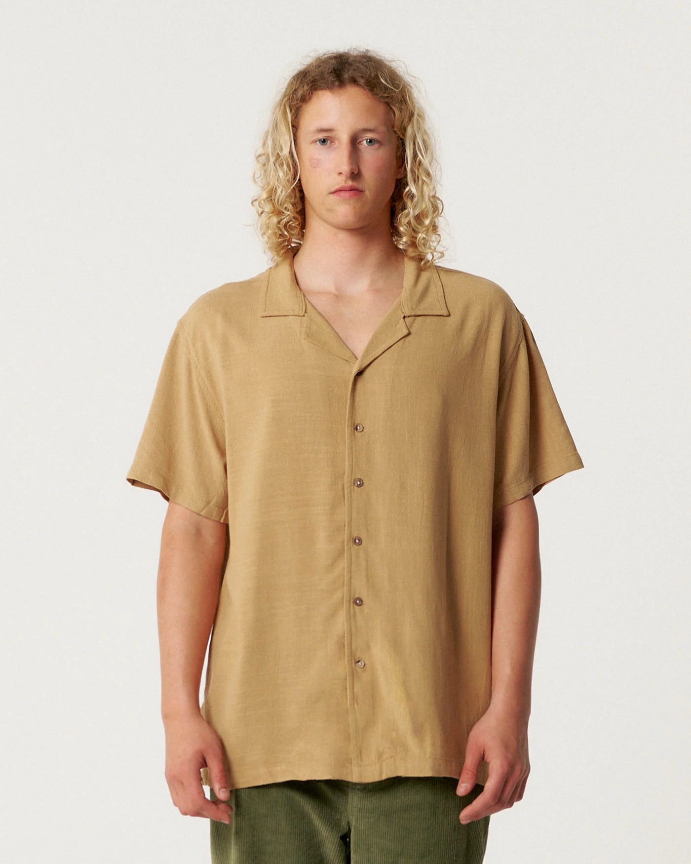 ERNIE RESORT SHIRT - TAN