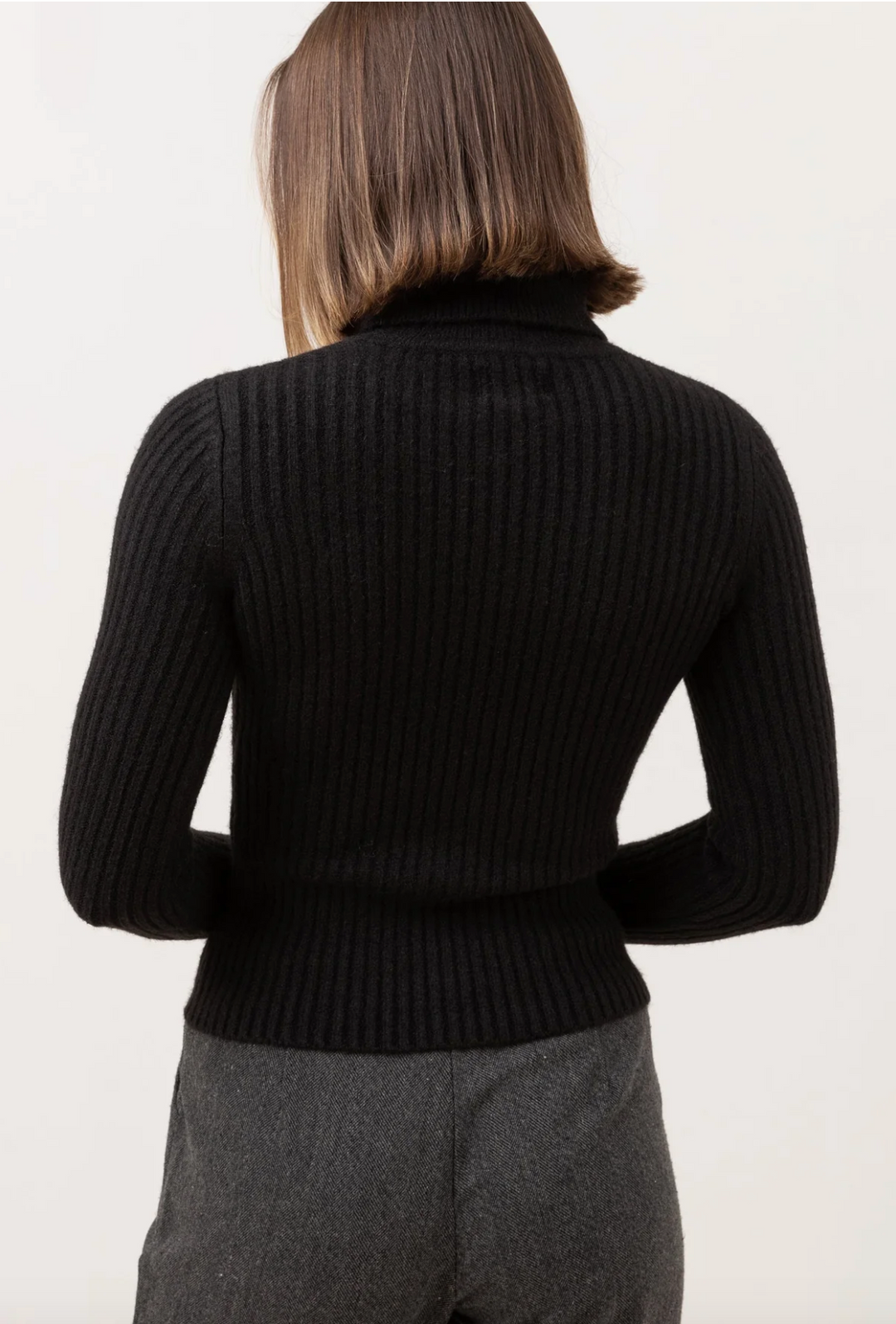 BROOKLYN ROLL NECK KNIT