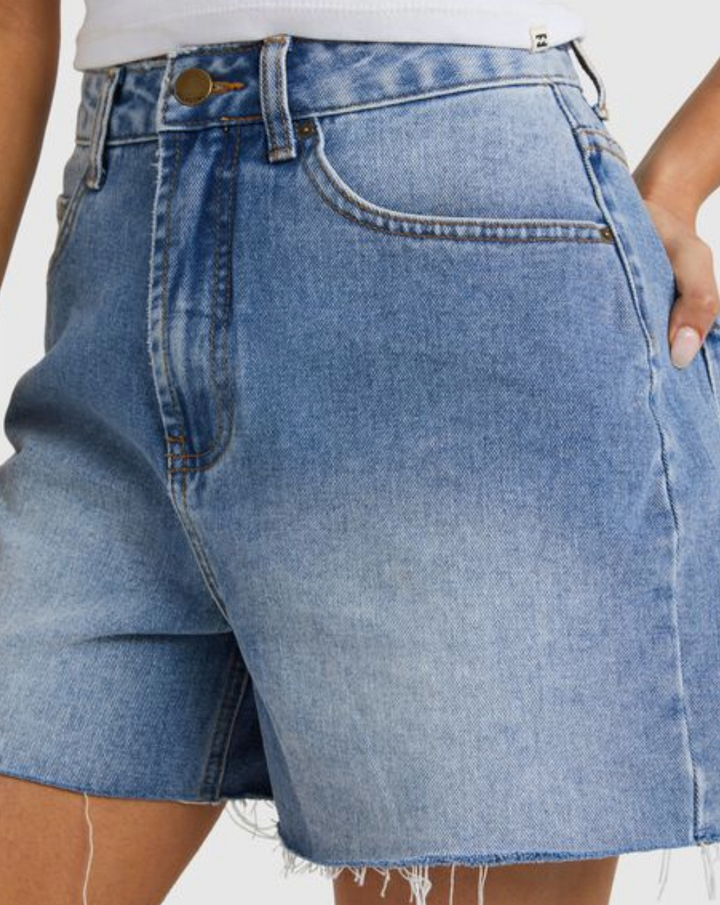 RILEY WALKSHORT