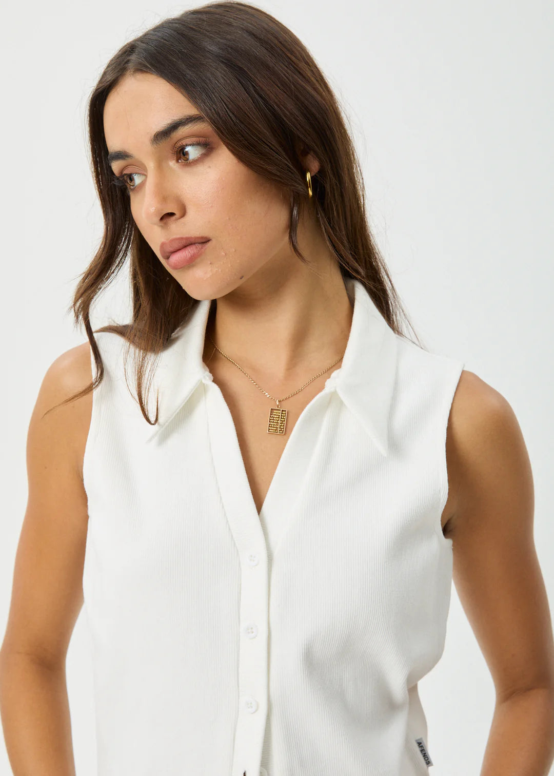 ELIZA RIB SLEEVELESS SHIRT
