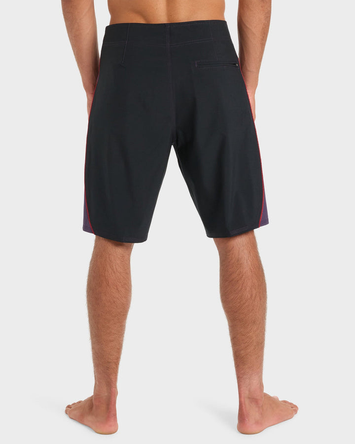 QUIKSILVER MENS MERCURY 99 BOARD SHORTS