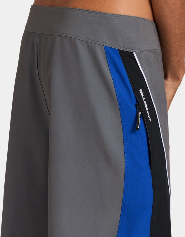 MENS HIGHWAY PRO BOARDSHORTS