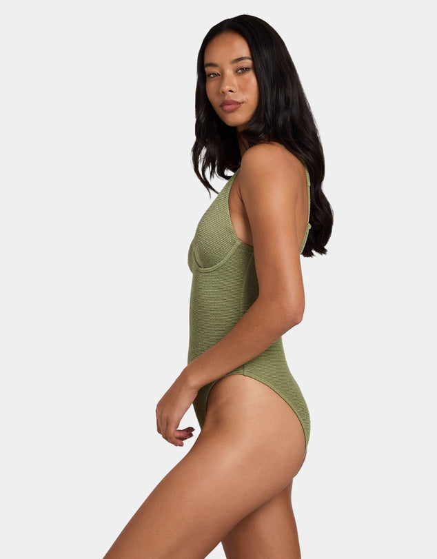 CRINKLE CRUSH RUBY ONE PIECE