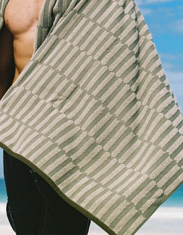 LAYDAY CANYON TOWEL