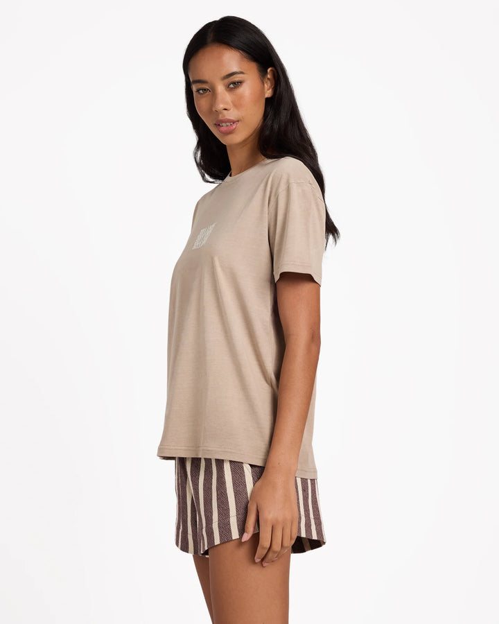 WOMENS SURF HIGH TEE
