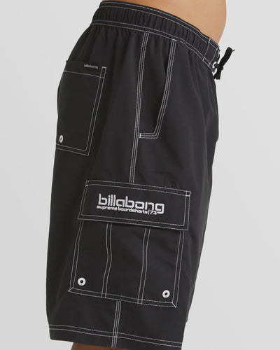 THROW ON BOARDSHORTS