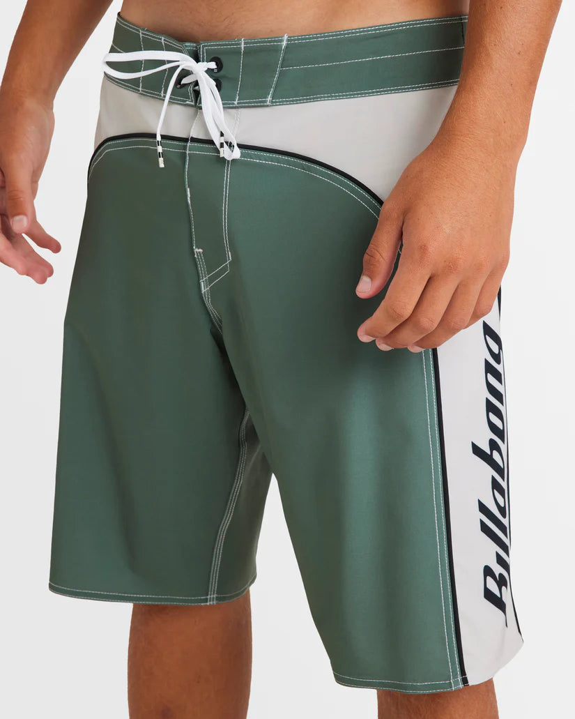 SADDLE PRO 20" BOARDSHORTS