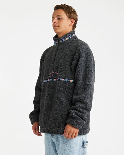 OCCY TOMBSTONE PULLOVER