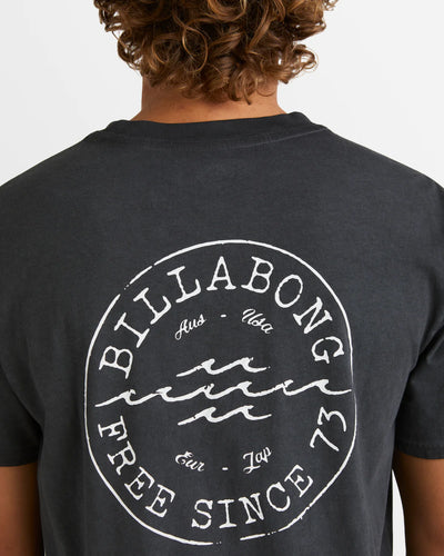 BIG WAVE DAZ TEE - BLACK