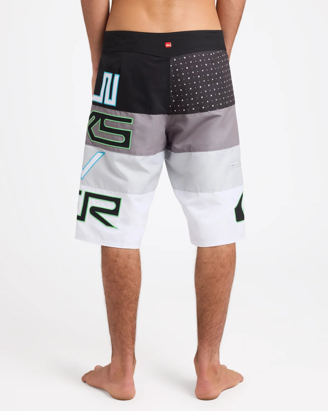 MO MASSIVE BOARDSHORT 23