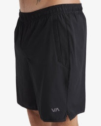 YOGGER IV SHORT 17 - BLACK