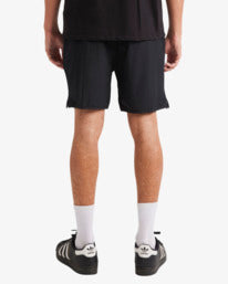 YOGGER IV SHORT 17 - BLACK