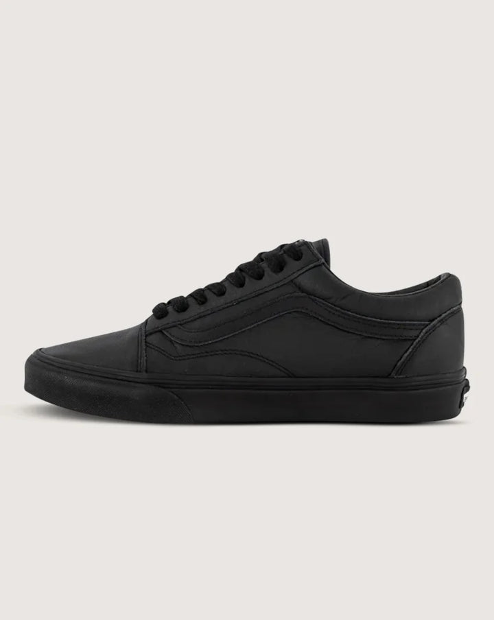 OLD SKOOL LEATHER