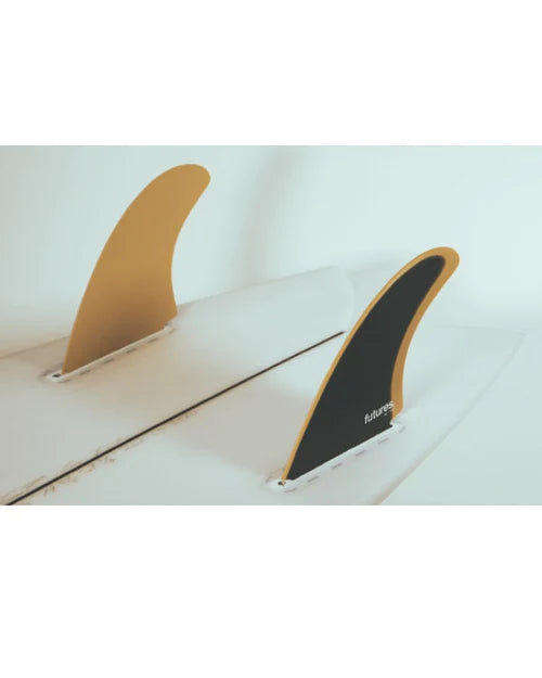 EN FIBREGLASS TWIN