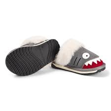 GROMS SHARK SLIPPER