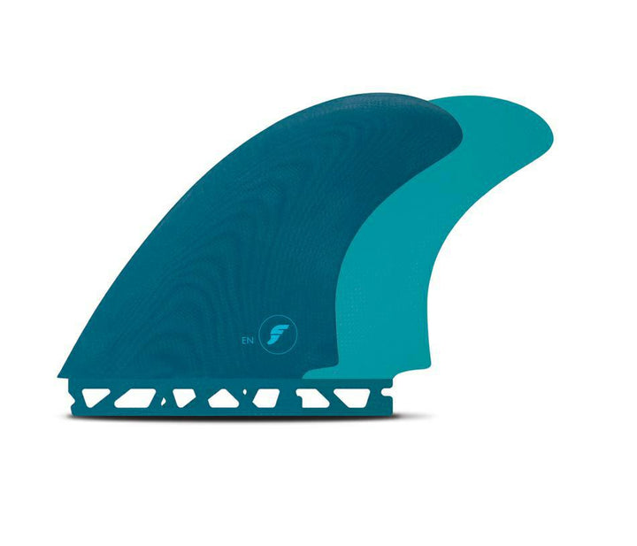 EN FIBREGLASS TWIN